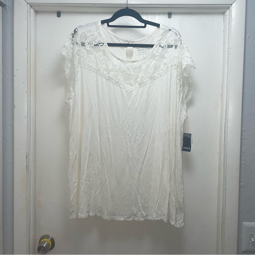 Plus Size Torrid Size 5 (5X 28) Lace Cap Sleeve Top